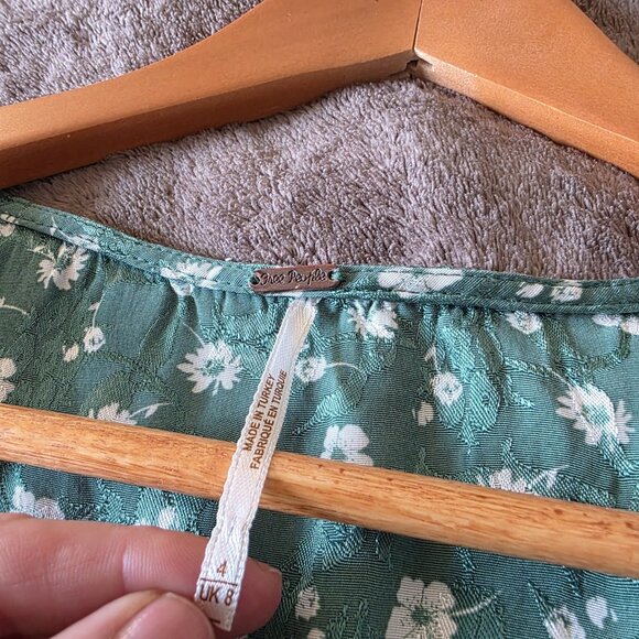 Free People Bond Street Mini Dress Green Floral Ruched Puff Sleeve Size 4 - Picture 13 of 16